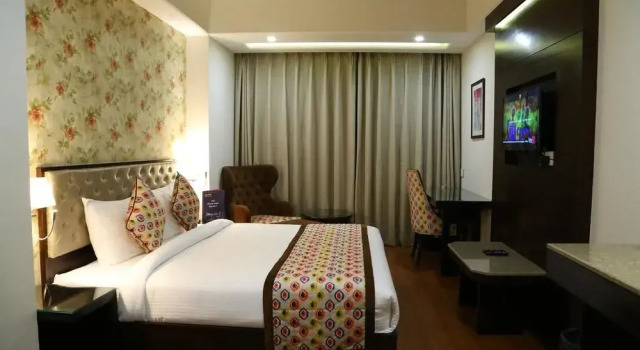 OYO Premium Ptl Chowk Phase 5 Mohali(Cha095), Rezerwuj Hotel Mohali Punjab