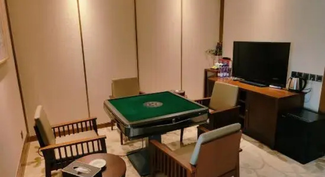 Полулюкс Executive Xianning Guest House