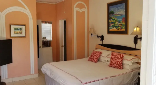 Двухместный полулюкс Towne Hotel
