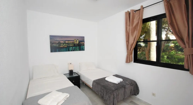 Doña Lola Claudia Beachfront Apartment CS197