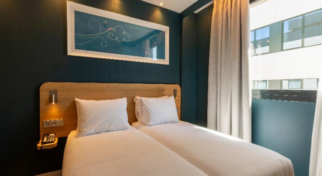 Двухместный номер Standard Travelodge Bilbao Sestao
