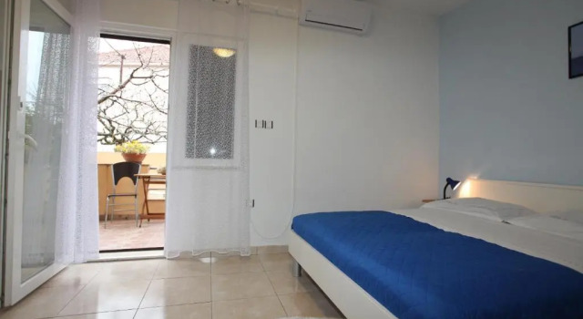 Студия Apartments Kresan