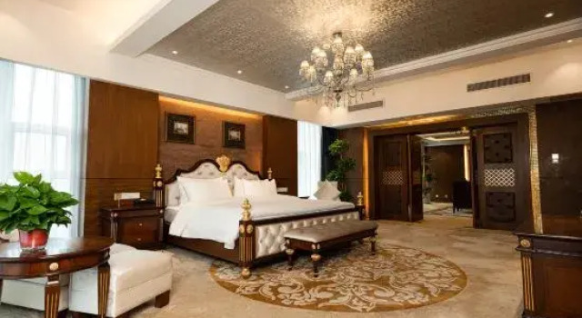 Люкс Vienna International Hotel