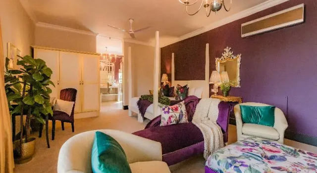 Люкс с балконом и с красивым видом из окна SW1 Lodge