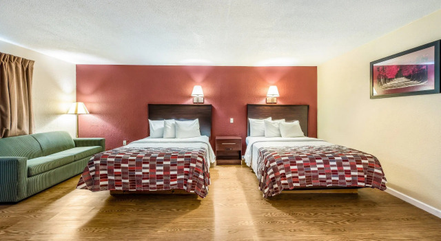 Люкс Red Roof Inn & Suites Wapakoneta