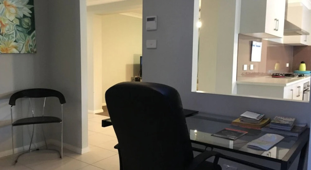 Sydney Amazing Holiday Home, 预订 酒店 Glenfield 悉尼地区