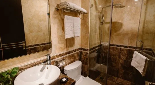 Номер Superior Hồng Vận Hotel