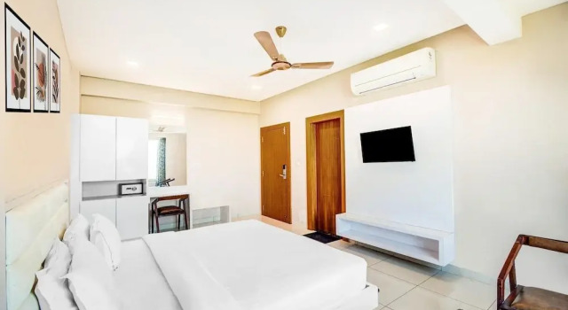 Comfort and Elegant Stays in Udaipur, Забронировать Дом для отпуска Отели штата Раджастхана с парковкой, Парковка