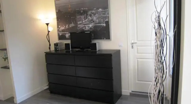 Appartement Tholozé, Забронировать Апартаменты/квартира Париж Иль-де-Франс, рядом с Порт де Клиньянкур