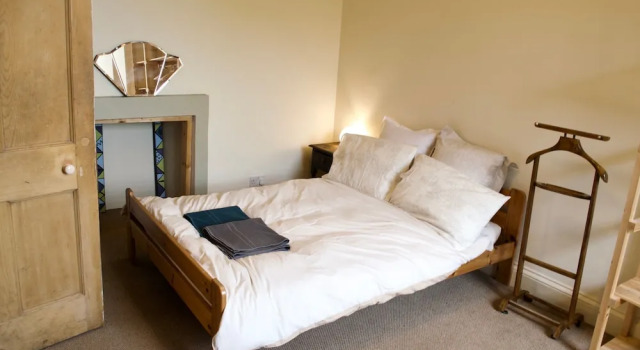 Central 3 Bedroom Flat, Забронировать Отель Отели Эдинбурга 3 звезды, рядом с Church of St Andrew &amp; St George, 3*