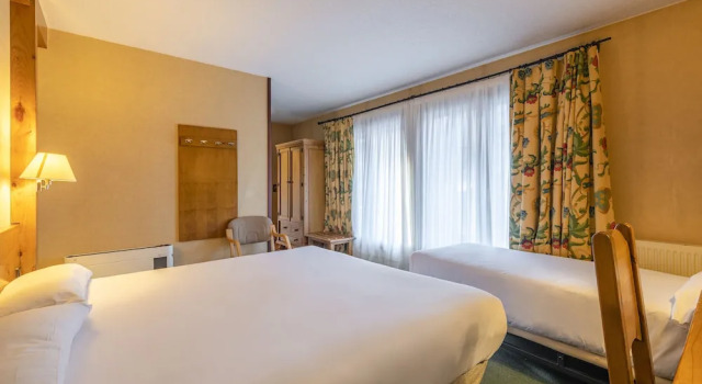 Трёхместный номер Standard Sport Hotel