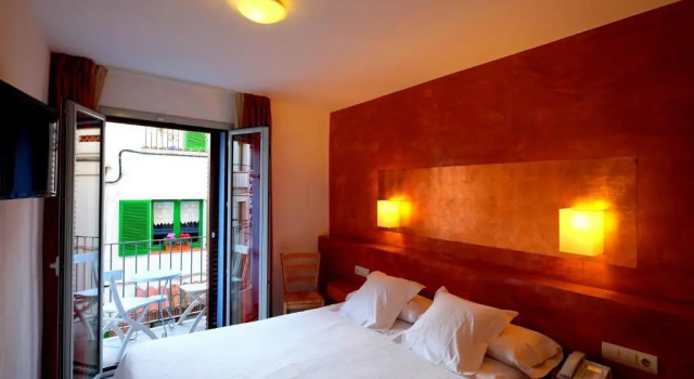 Двухместный номер Standard с балконом Hotel Carmen