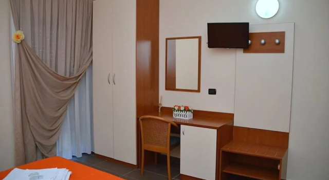 Hotel Belvedere, Book Hotel Hotels in Murgia with Parking, Parking