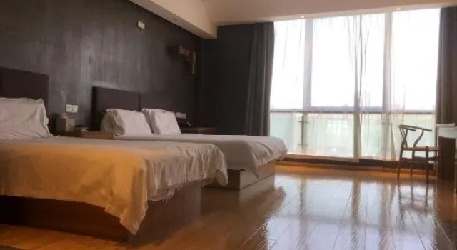 Люкс Park Yu Hotel (Ningbo University Qingshuipu Metro Station)