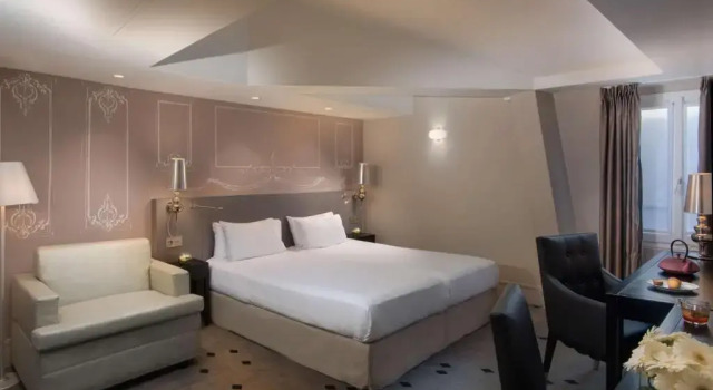 Полулюкс NH Collection Paris Ponthieu Champs-Élysées