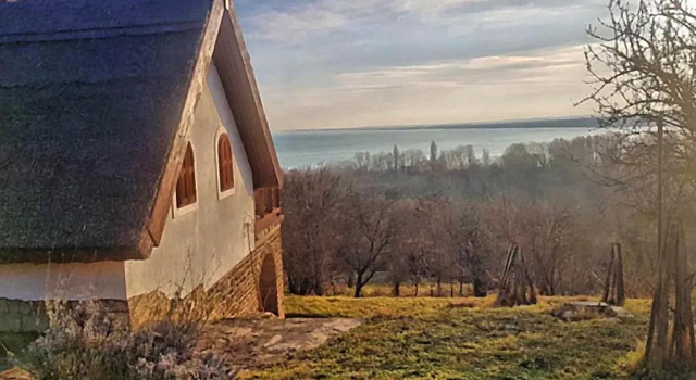 Villa Kőrózsa Vendégház Tihany, Rezervovat Vila Tihany 