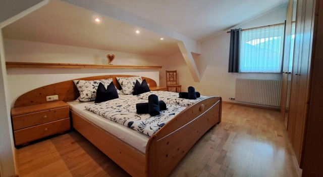 Apartment in a Quiet Location With Beautiful View, Prenota Appartamento Neukirchen am Grossvenediger 