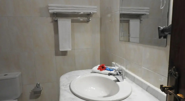 Трёхместный номер Classic Thebes Hotel