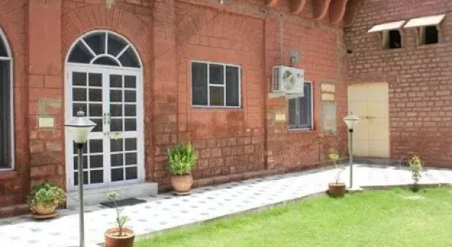 Kishore Bagh Palace, Забронировать Отель Отели штата Раджастхана с парковкой, Парковка