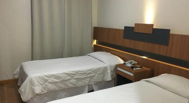Трёхместный номер Standard Hotel Aero Park e Estacionamento