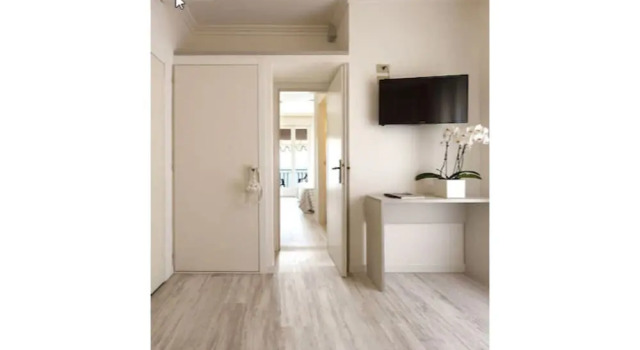 Четырёхместный семейный номер Standard с 2 комнатами Hotel Plaza Esplanade