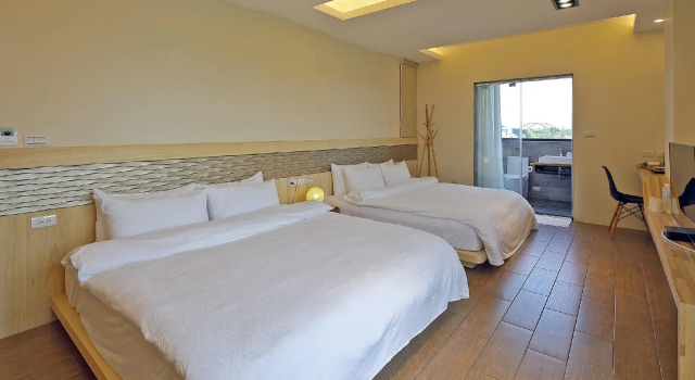 Kényelem négyágyas szoba Sunny Stream B & B