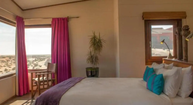 Camera Superior Desert Breeze Lodge