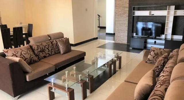 Семейные апартаменты Marina Lake View Villa