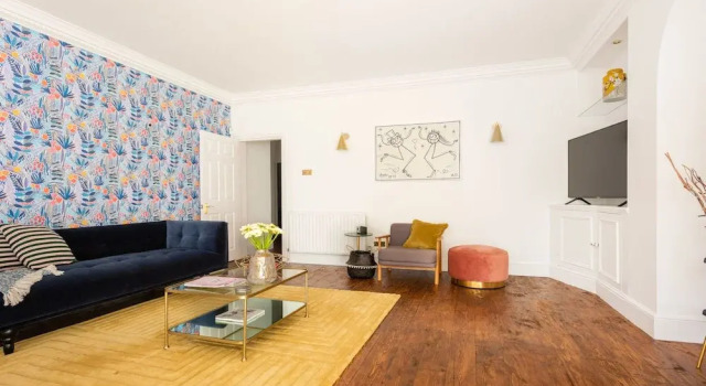 The Belsize Park Retreat - Modern 3bdr Apartment With Garden, Varaa Huoneisto Asunnot kohteessa Merseyside, Huoneisto