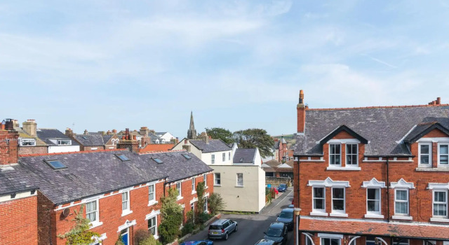 Whitby On The Hill,5mins To the Beach,Pets Welcome