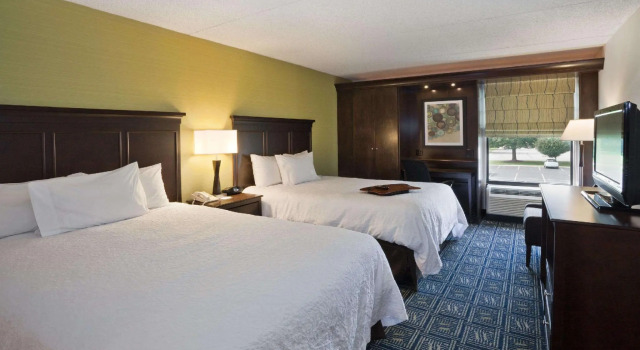 Четырёхместный номер Standard Hampton Inn