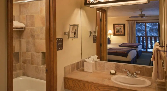Люкс Alpine Village Suites