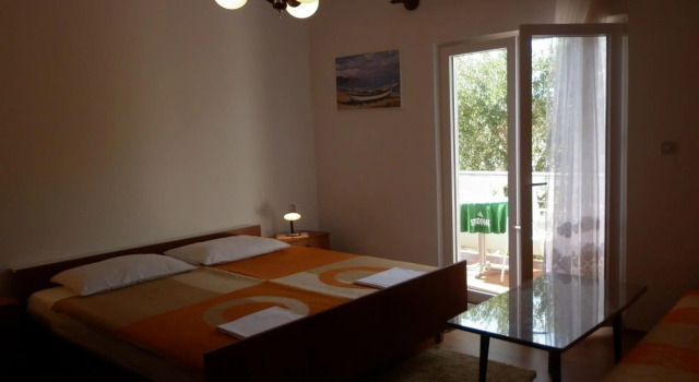 Ani - 150 M From Pebble Beach - A1(4+1), Prenota Hotel Hotel a Isole Quarnerine con parcheggio, Parcheggio