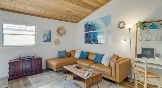 Апартаменты Breezy Cape Canaveral Townhome ~ 1 Mi to Beach!