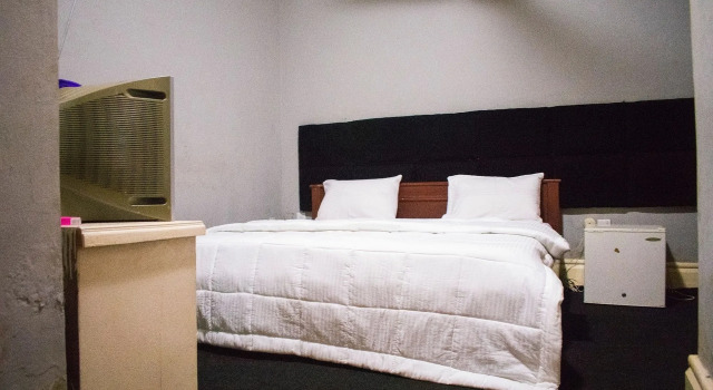 Whitehouse Exclusive Guest House, Prenota Affittacamere Ikeja Lagos