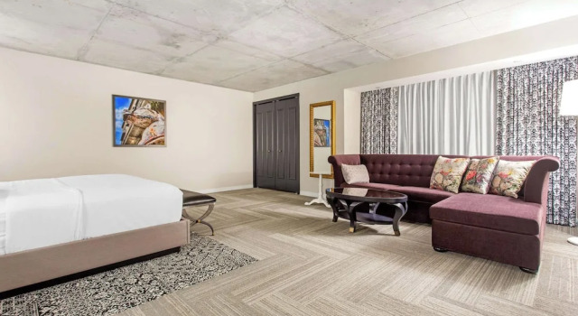 Двухместный люкс Cambria Hotel New Orleans Downtown Warehouse District
