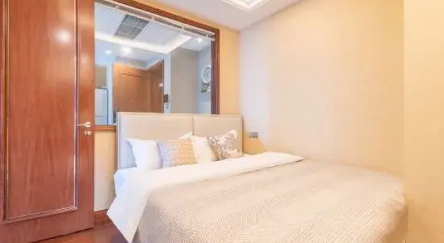 Люкс Executive с 2 комнатами с видом на море Yuehe Seaview Art Hotel (Dalian Donggang Venice Water City)