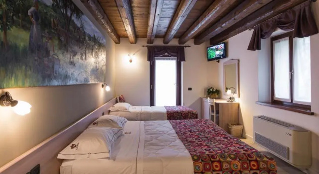 Номер Deluxe Il Roncal Wine Resort - for Wine Lovers only