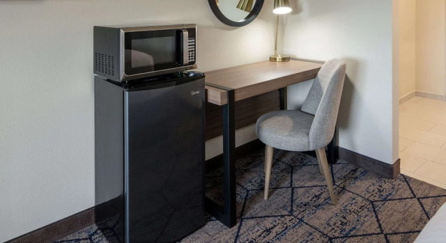Двухместный номер Deluxe Ramada by Wyndham Modesto Yosemite Area