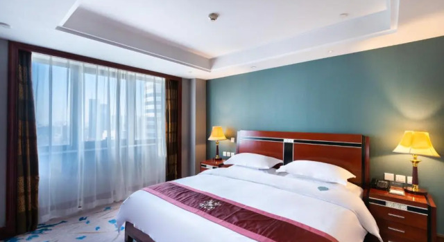 Люкс Golden Ocean Hotel