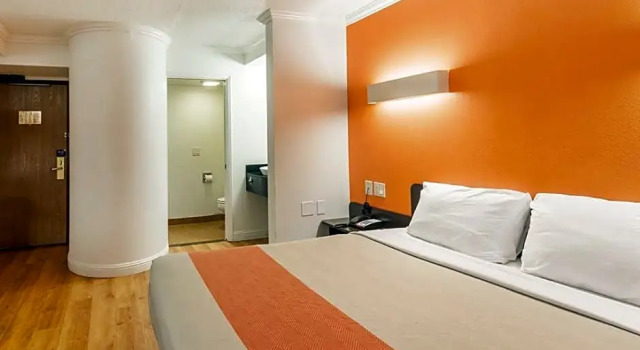 Номер Standard Motel 6-Auburn, CA