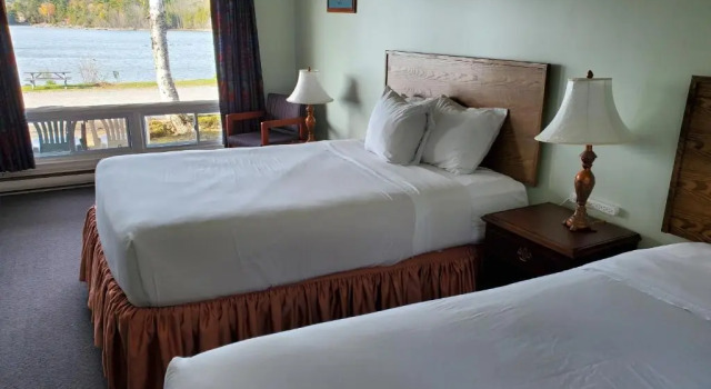 Carolyn Beach Motor Inn, Varaa Hotelli  