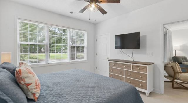 Arbor Trace #312 2 Bedroom Condo by Redawning, North Myrtle Beach, Забронировать Отель Норт-Миртл-Бич 
