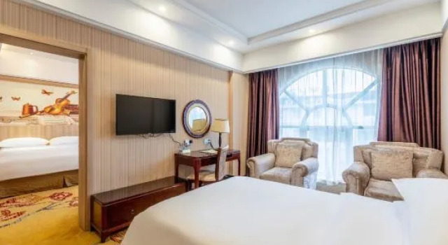 Люкс Superior Vienna Classic Hotel (Shangrao Peace Sunshine)