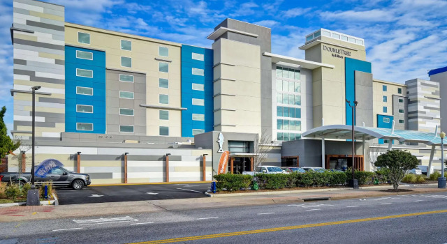 DoubleTree by Hilton Virginia Beach Oceanfront South, Rezerwuj Hotel Virginia Beach Wirginia