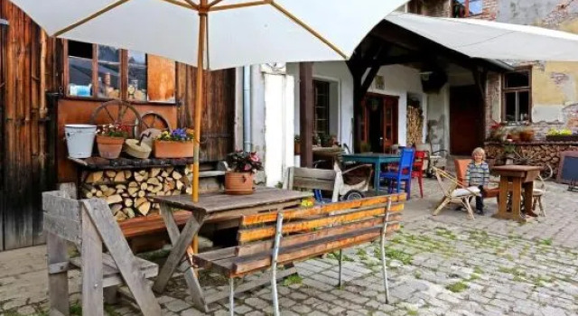 Penzion U Lasíků, Reserva ahora Hotel Únětice 