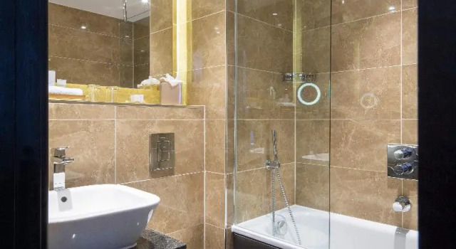 Номер Standard Crowne Plaza Gerrards Cross by IHG