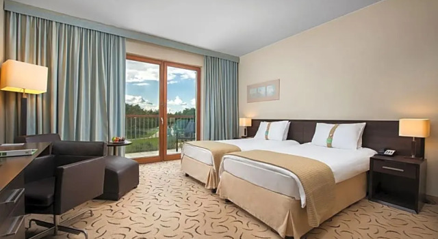 Номер Premium Holiday Inn Resort Warsaw Józefów by IHG