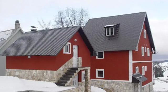 Camp Apartments Razvršje, Book Lejlighed Hoteller i Zabljak med parkering, Parkering