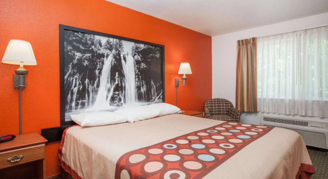 Двухместный номер Standard Super 8 by Wyndham Cloverdale Wine Country